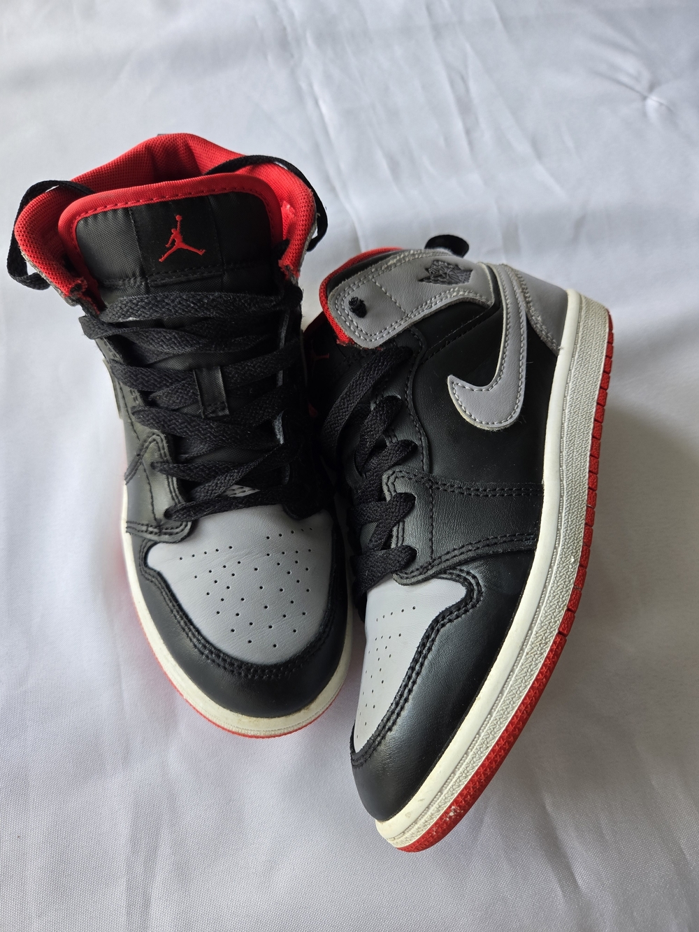Jordan 1 Kids Shadow  High-Top Sneakers Size 2 Big Boy